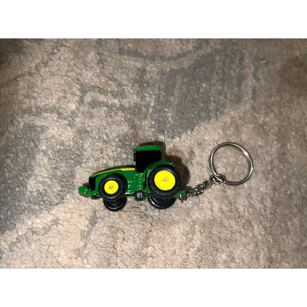 John Deere Ertl‎ Mini Tractor Key Chain Miniature Green Metal